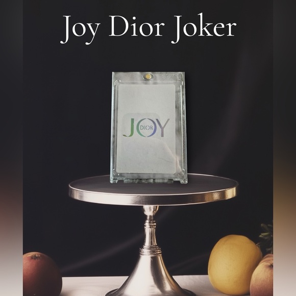 Joy Dior Joker Card with protective case - Picture 2 of 4